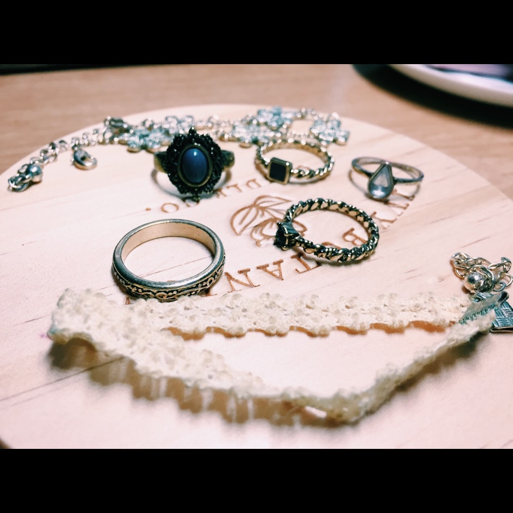 BUNDLE! Rings and bracelets
